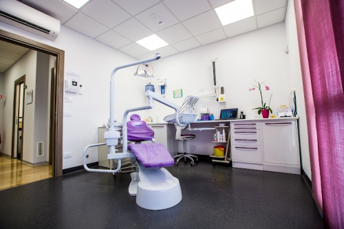 Foto Dentista guidonia dott. Dello Stritto , dott. Brascia.
