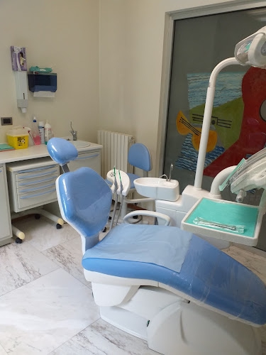 Foto Clinica del sorriso Implantologia di successo