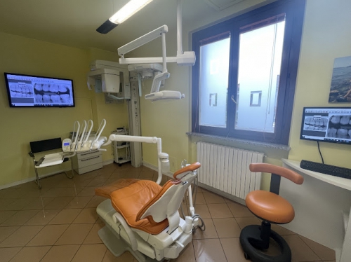 Foto Studio Dentistico Dr. Stefano Molina Foto Studio Dentistico Dr. Stefano Molina