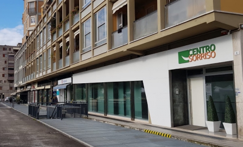 Foto Centro Sorriso Dottore Sauro Marinozzi