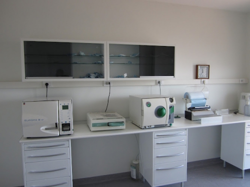Foto Studio Dentistico Ortodontico FONTANIVE DR. CLAUDIO PIERO
