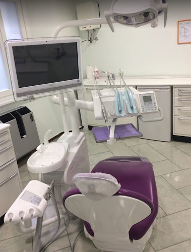 Foto Odontodent Centro Dentale Valle Brembana S.R.L. Direttore Sanitario Dott. Gaetano Ledda