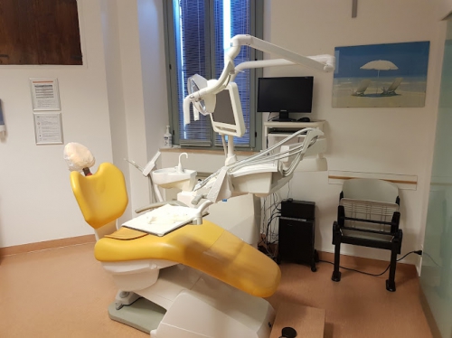 Foto Lorenzini Valter - Studio Dentistico