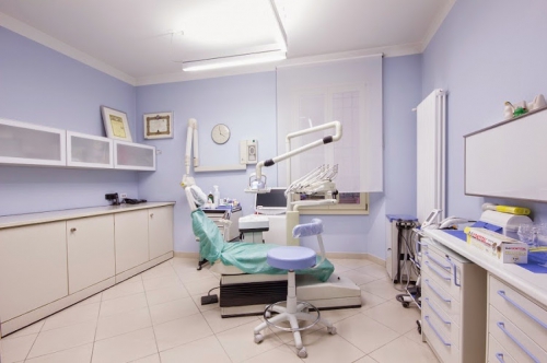 Foto Studio Dentistico Tosi - Tosi Dott.ssa Francesca - De Franco Dott. Andrea