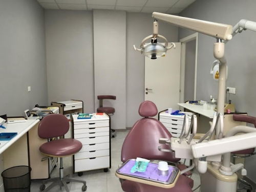 Foto Oneto Dr Giancarlo Studio Dentistico
