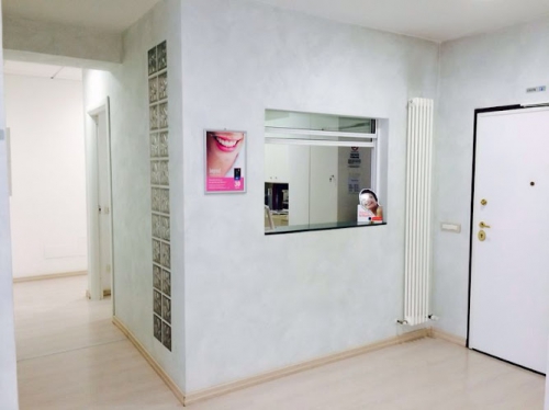 Foto Studio Dentistico Dott. Nicolai Mario